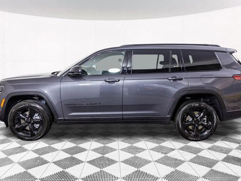 New 2025 Jeep Grand Cherokee L Altitude image 12