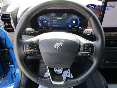 Certified 2025 Ford Bronco Sport Outer Banks w/ Outer Banks Tech Package+ AWD/4WD image 22