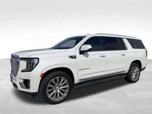 Used 2022 GMC Yukon XL Denali AWD/4WD image 12