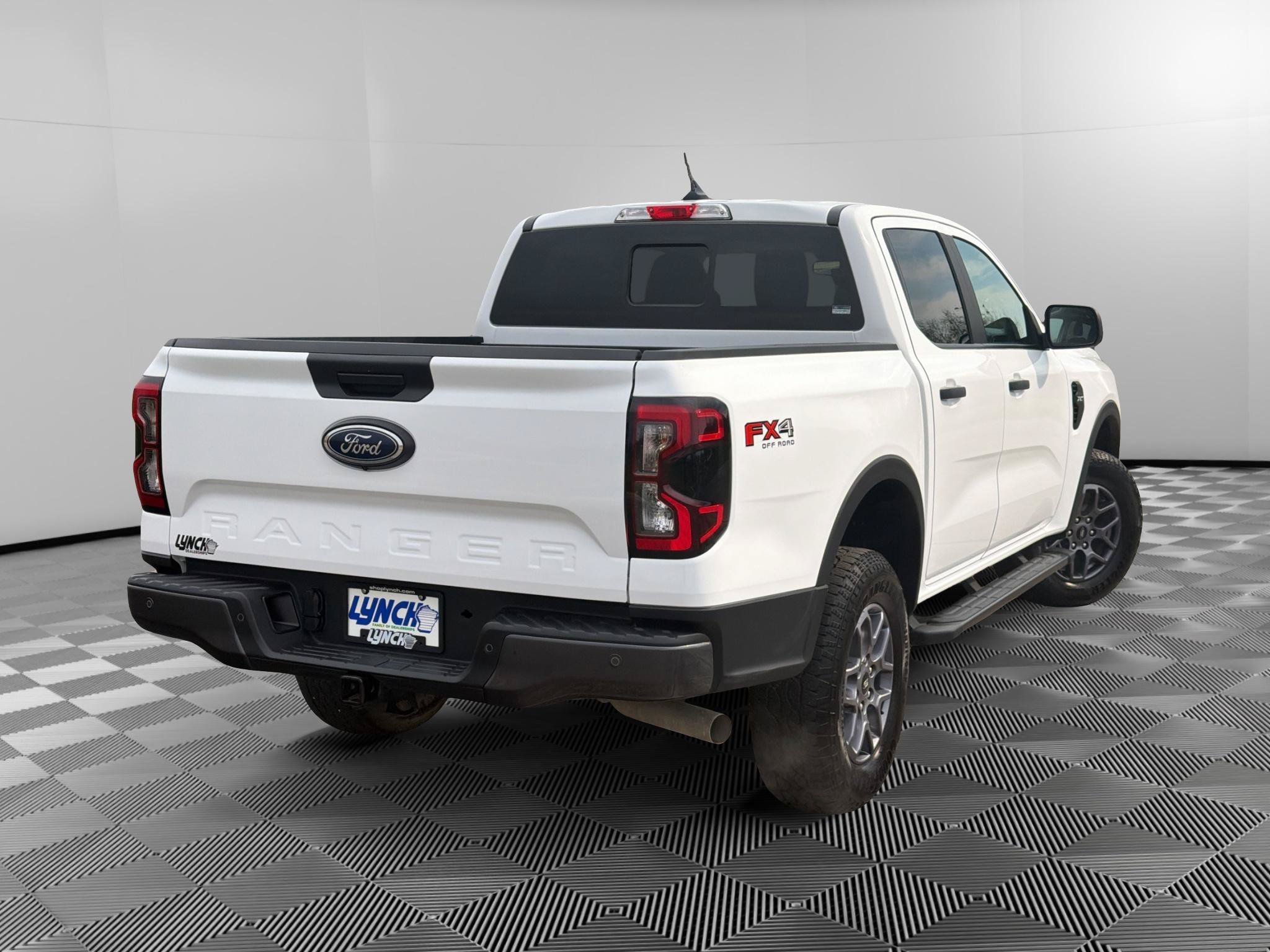 Certified 2025 Ford Ranger XLT w/ FX4 Off-Road Package AWD/4WD image 4