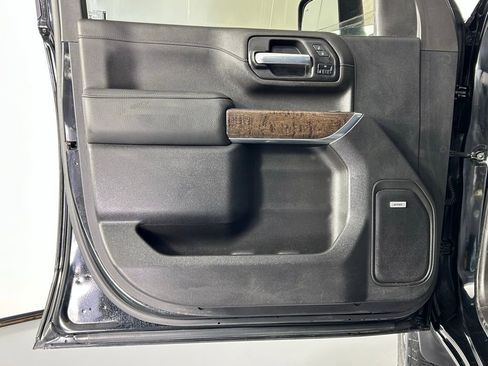 Used 2021 GMC Sierra 2500 Denali w/ Denali Ultimate Package image 32