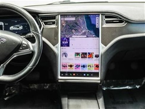 Used 2017 Tesla Model S RWD image 31