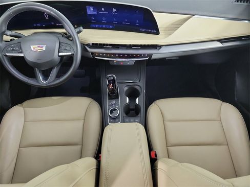 Certified 2025 Cadillac XT4 Premium Luxury image 15