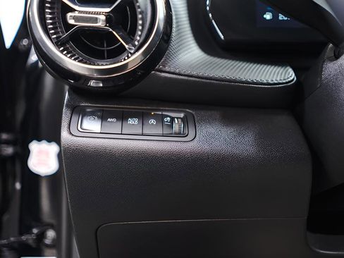 Used 2025 Chevrolet Equinox LT image 19