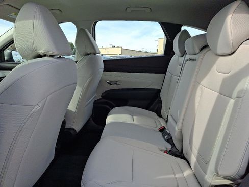 New 2026 Hyundai Tucson SE image 6