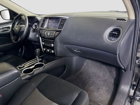 Used 2019 Nissan Pathfinder SV AWD/4WD image 30