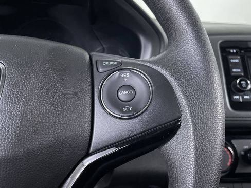 Used 2021 Honda HR-V LX image 24