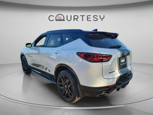 Used 2023 Chevrolet Blazer RS w/ Driver Confidence II Package FWD image 2