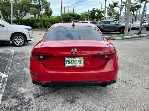 Used 2019 Alfa Romeo Giulia w/ Nero Edizione RWD image 5