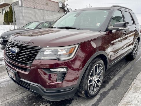Used 2018 Ford Explorer Sport w/ Ford Safe & Smart Package image 4