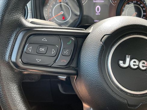Used 2024 Jeep Wrangler Sport AWD/4WD image 22