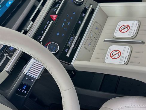 New 2026 Hyundai Santa Fe SE image 14