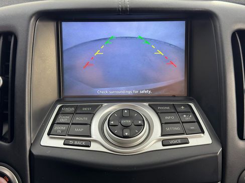 Used 2014 Nissan 370Z Touring w/ Sport Package image 27