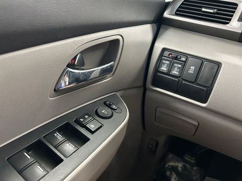 Used 2015 Honda Odyssey EX image 25