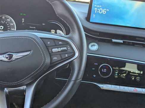 Used 2025 Genesis GV70 3.5T Sport image 22