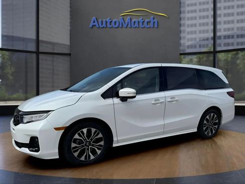Used 2025 Honda Odyssey Elite image 5