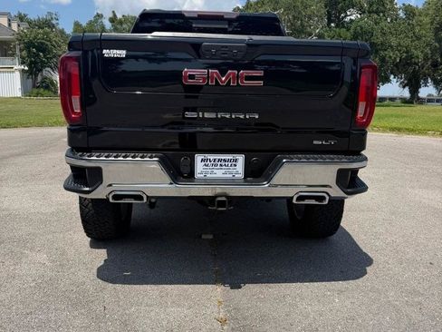 Used 2021 GMC Sierra 1500 SLT AWD/4WD image 4