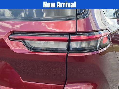 Certified 2023 Jeep Grand Cherokee L Laredo image 7