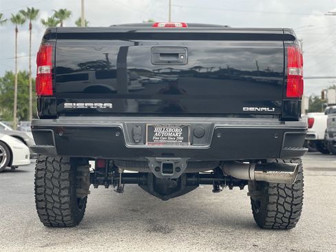 Used 2015 GMC Sierra 2500 Denali w/ Duramax Plus Package AWD/4WD image 17