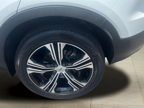 Used 2019 Volvo XC40 T5 Inscription AWD/4WD image 13