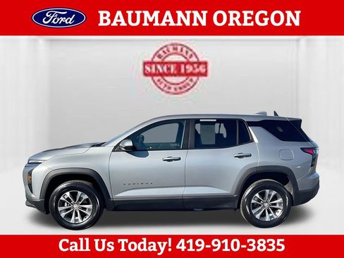 Used 2025 Chevrolet Equinox LT FWD image 9