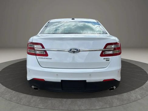 Used 2018 Ford Taurus SEL AWD/4WD image 6