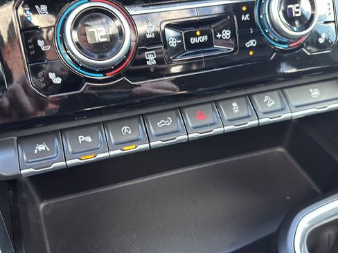 Used 2022 GMC Sierra 1500 Denali w/ Denali Reserve Package image 25