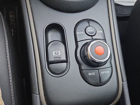 Used 2019 MINI Cooper Countryman S w/ Premium Package image 28