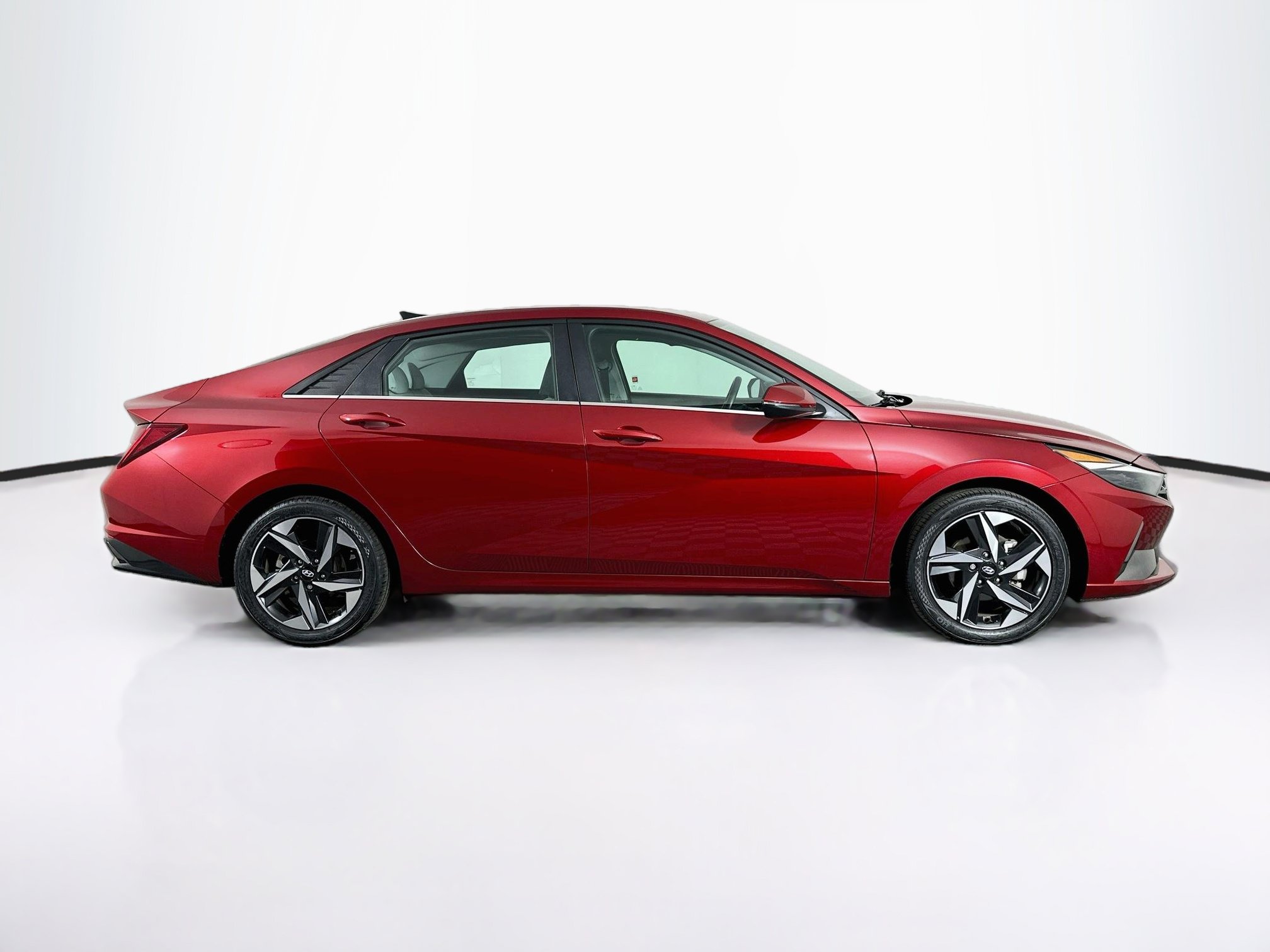 Used 2023 Hyundai Elantra Limited FWD image 10