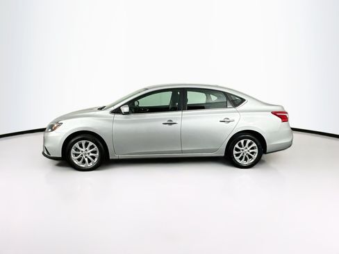 Used 2019 Nissan Sentra SV FWD image 4
