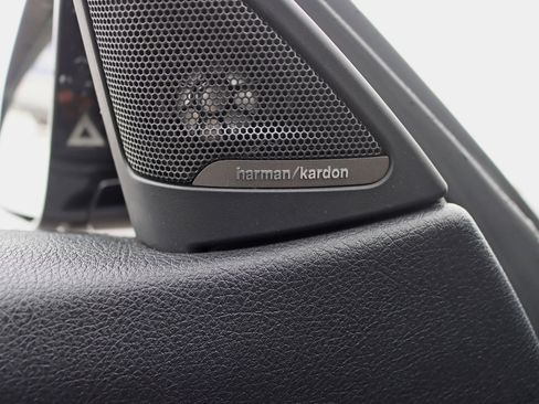 Used 2015 BMW M4 Convertible w/ Executive Package image 37