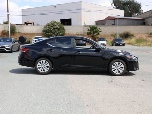 Used 2024 Nissan Sentra S FWD image 3