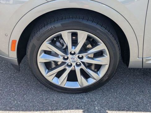 Used 2023 Buick Envision Avenir FWD image 12