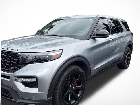 Used 2022 Ford Explorer ST w/ Equipment Group 401A AWD/4WD image 2