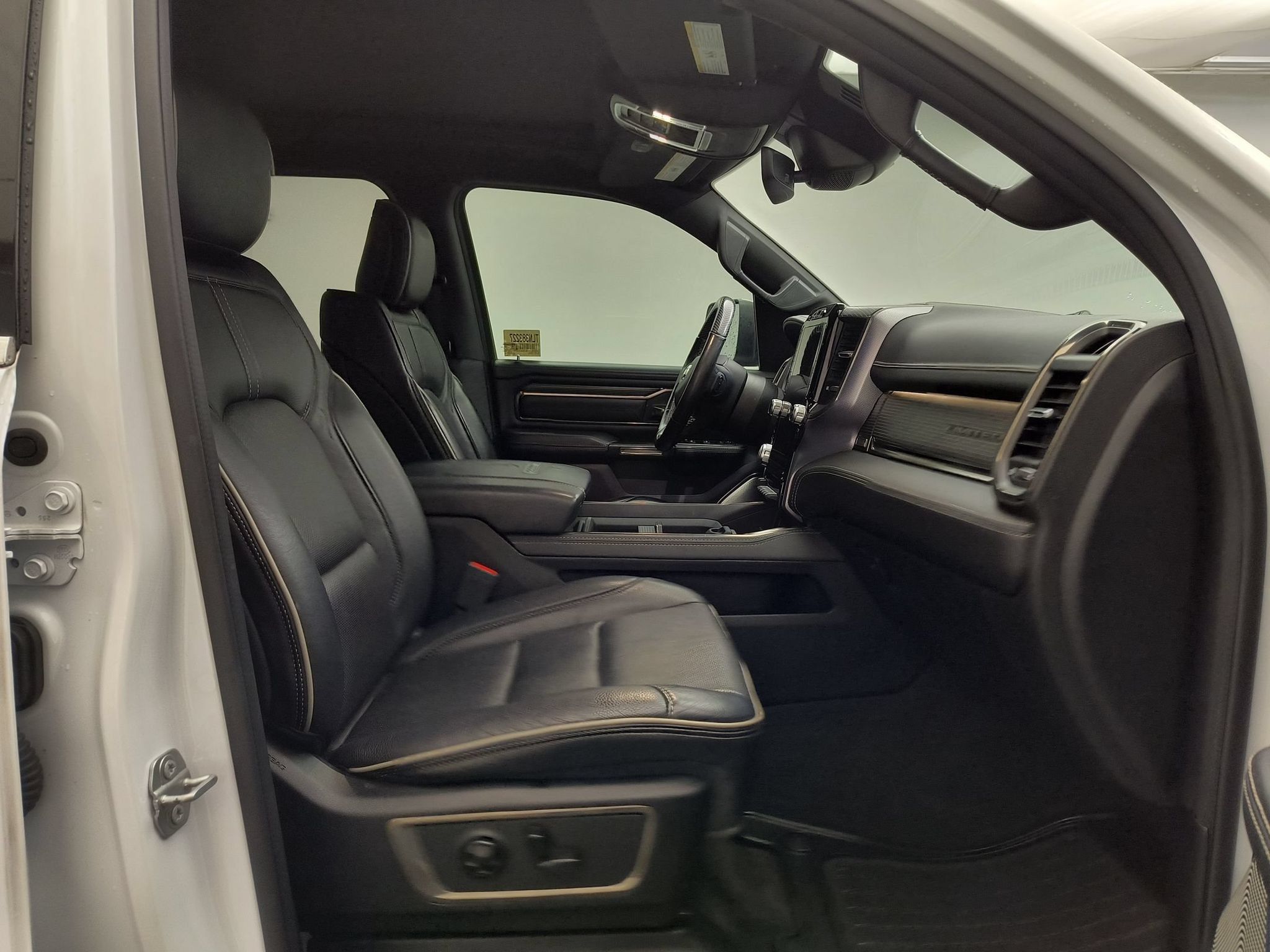 Used 2020 RAM 1500 Limited AWD/4WD image 23