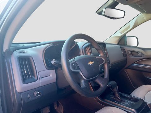 Used 2017 Chevrolet Colorado W/T w/ WT Convenience Package image 9