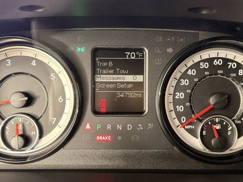 Used 2018 RAM 3500 Tradesman w/ Chrome Appearance Group AWD/4WD image 16