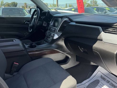 Used 2017 GMC Yukon SLE w/ Convenience Package image 10