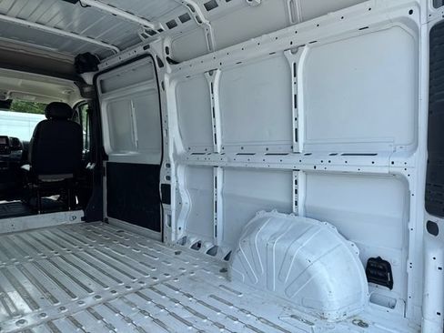 Used 2026 RAM ProMaster 2500 w/ Convenience Group FWD image 28