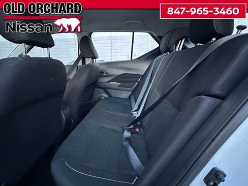 Used 2022 Nissan Kicks SV image 12