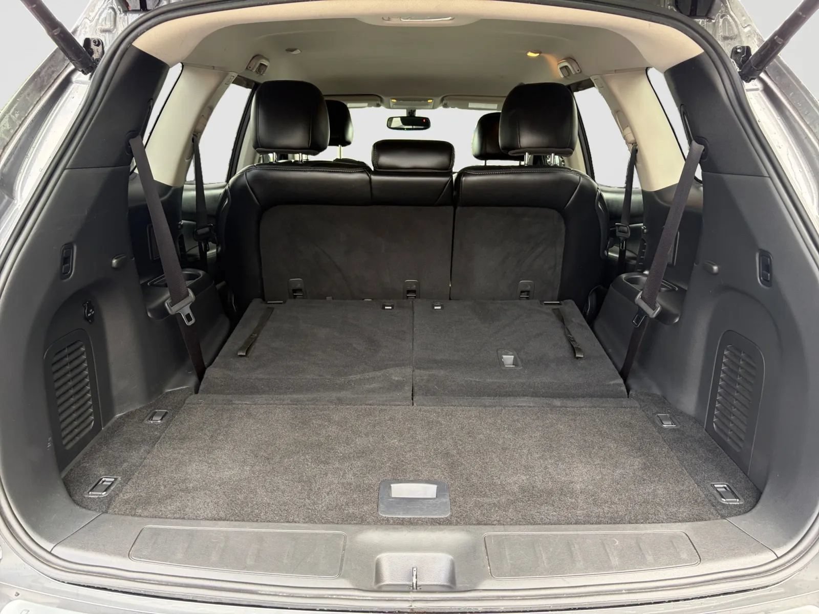 Used 2017 Nissan Pathfinder SL AWD/4WD image 17
