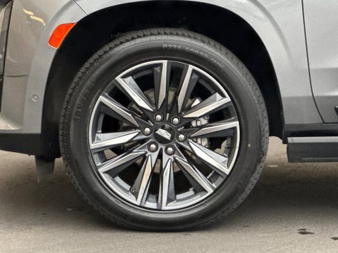 Certified 2021 Cadillac Escalade Sport Platinum w/ Heavy-Duty Trailer Package image 36