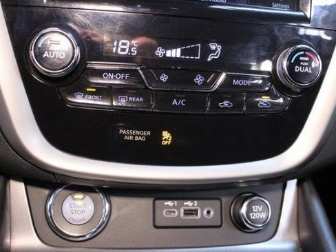 Used 2020 Nissan Murano SL image 29