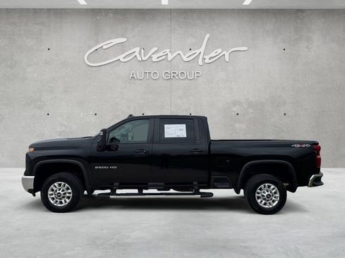 Used 2024 Chevrolet Silverado 2500 LT image 13