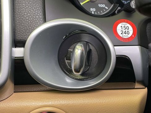 Used 2016 Porsche Cayenne S image 44