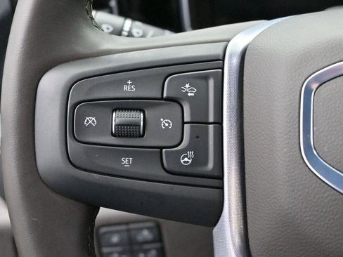 Used 2025 GMC Sierra 2500 SLT w/ SLT Premium Package image 19