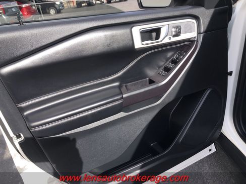 Used 2020 Ford Explorer ST image 9