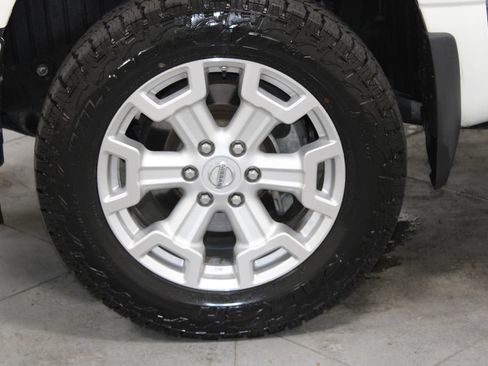 Used 2017 Nissan Titan SL RWD image 22