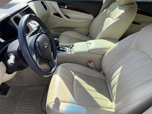 Used 2017 INFINITI QX50 2WD w/ Deluxe Touring Package image 20