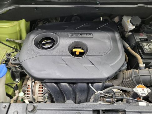 Used 2016 Kia Soul + FWD image 30